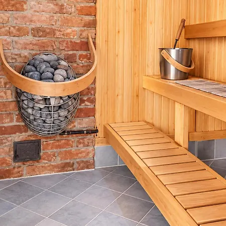 Nordic Retreat-villa With Sauna And Hot Tub